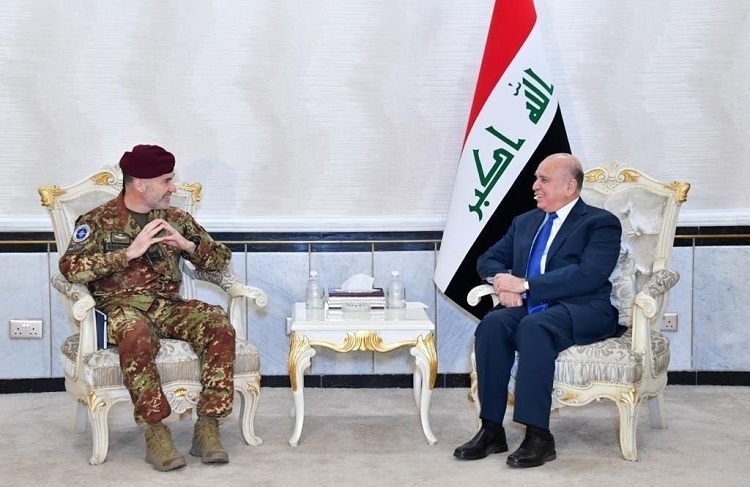 Iraqi FM meets with commander of NATO mission in Iraq for security talks