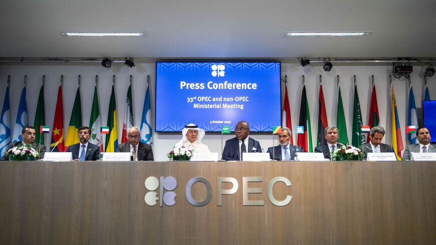 Iraq's commitment to OPEC oil reduction won't affect exports / Hassan Al-Saeed