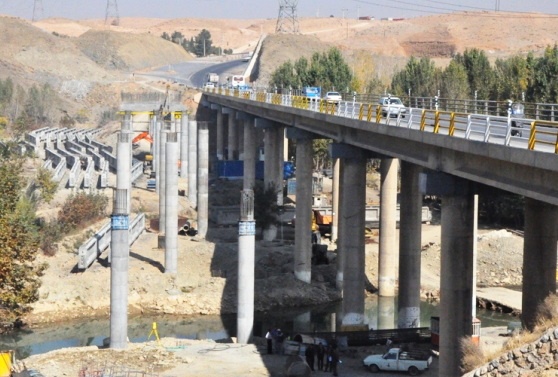 احداث ۱۵ پل جدید در محورهای مواصلاتی کرمانشاه