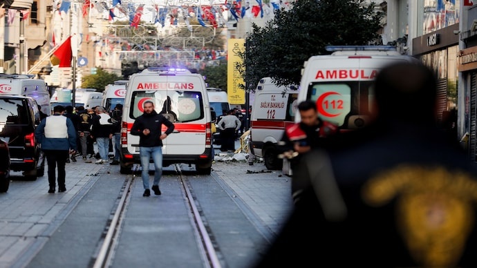 وزیر کشور ترکیه کردها را به دست داشتن در انفجار استانبول متهم کرد/ PKK و YPG تکذیب کردند