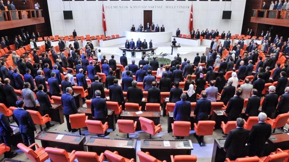 HDP MP not allowed to speak Kurdish in Turkey parliament