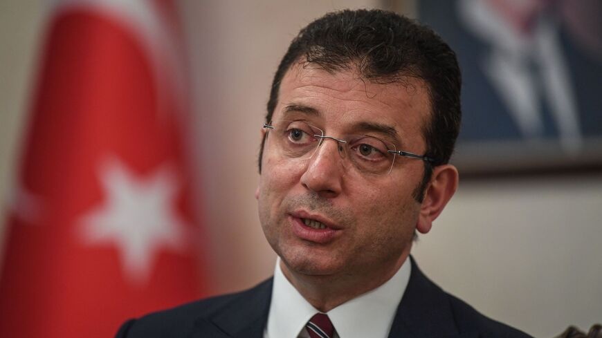Turkish court sentences opposition leader to jail, political ban / Nazlan Ertan