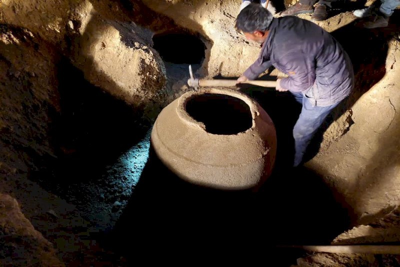 کشف خمره‌های مربوط به دوره ساسانی در ارومیه