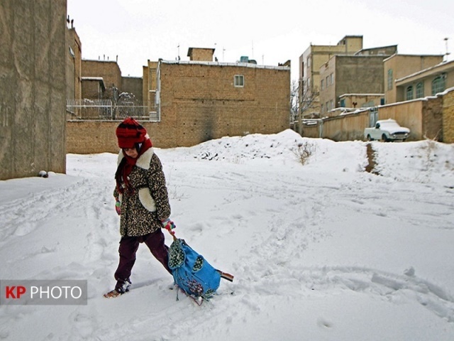 برف مدارس ٣ شهرستان آذربایجان غربی را تعطیل کرد