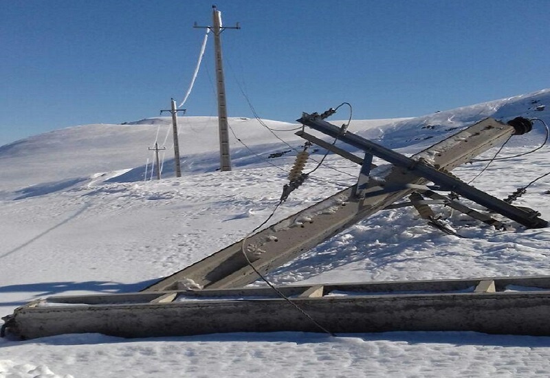 برق ۳۰ روستای کردستان قطع شد/اتصال مجدد شبکه برق ۲۵ روستای استان تاکنون