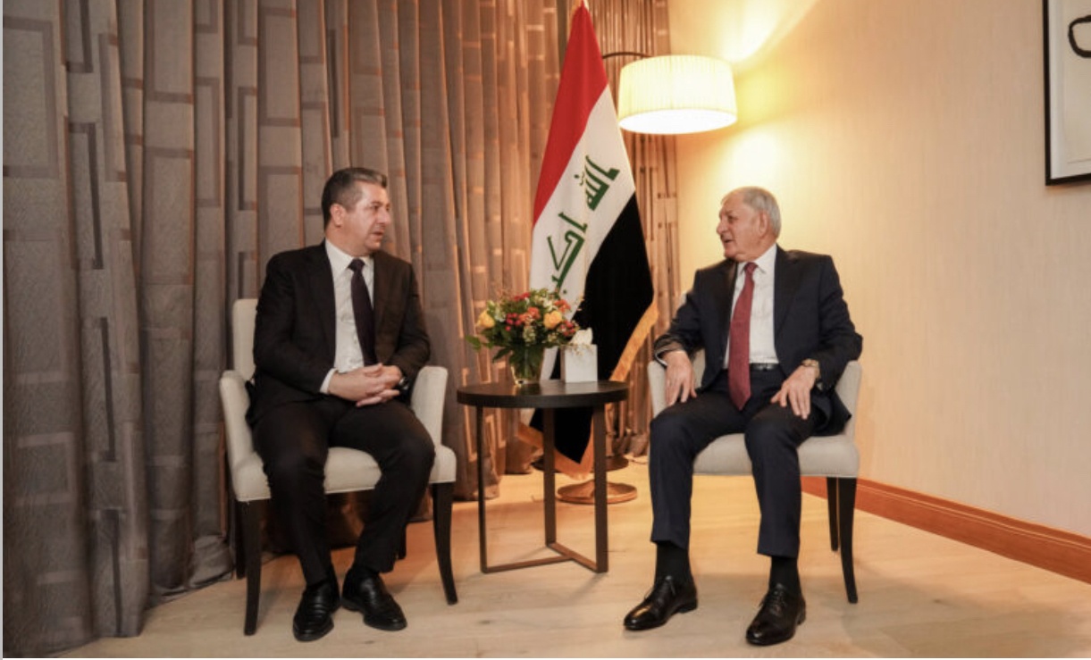 دیدار رئیس جمهور عراق و مسرور بارزانی در داووس/ اختلاف احزاب کرد اقلیم مهمترین محور گفتگوها
