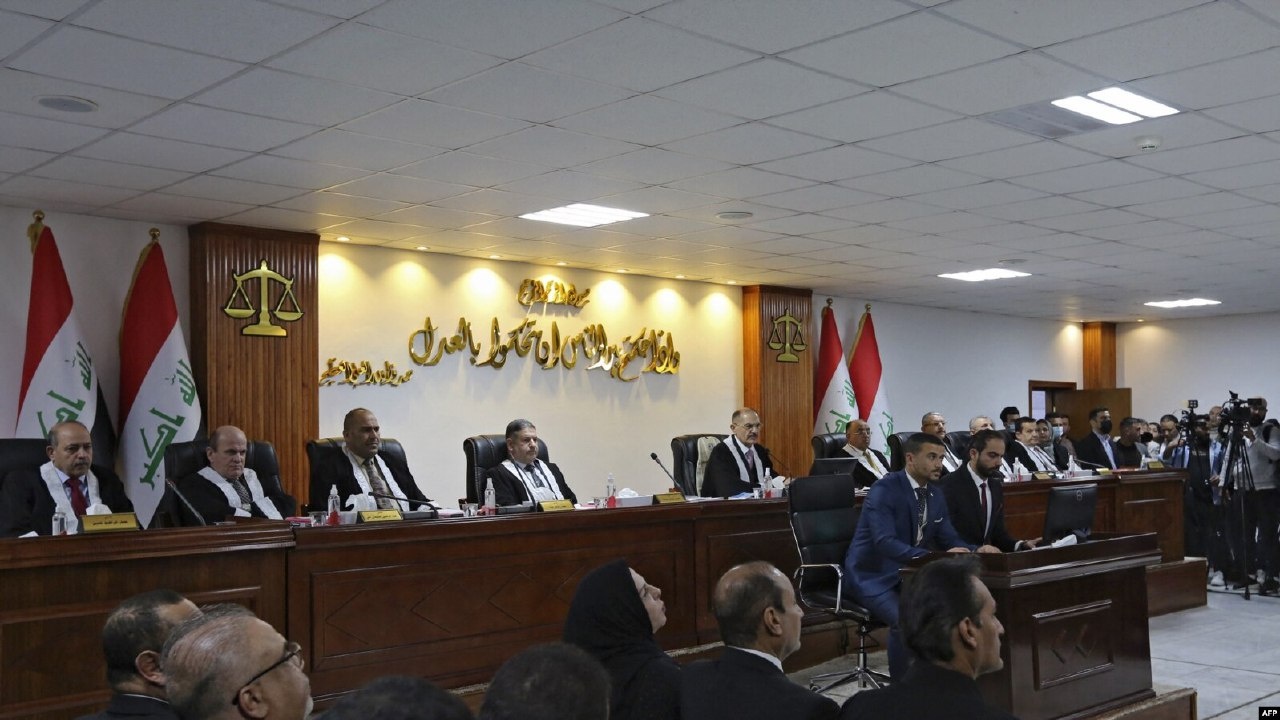 پس از برگزاری رفراندوم مشکل کردها با  دولت عراق از اختلافات سیاسی به جنگ قضایی کشانده شده است