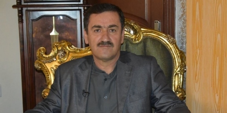 نخست وزیر عراق متعهد شده است که مسئله حقوق کارمندان اقلیم کردستان را حل  کند