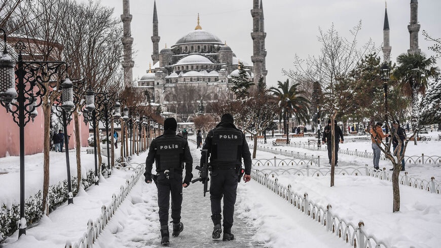 Why are foreign mobsters, drug gangs attracted to Turkey? / Fehim Tastekin