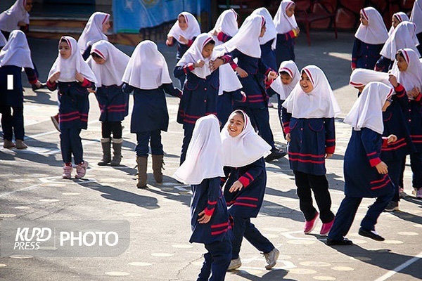 پیرانشهر و سردشت دارای کمترین سرانه فضای آموزشی/ نبود ایده‌ جدید سواد آموزی در آذربایجان غربی