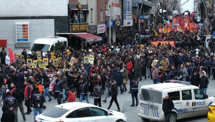 راهپیمایی مردم استانبول در سالگرد کشتار غازی محله سی