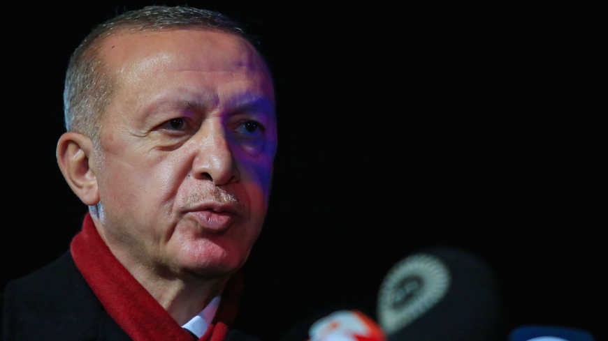 Caught between a rock and a hard place, Erdogan seeks a way out / Semih Idiz