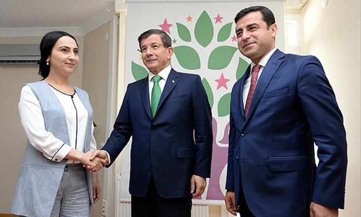 Davutoglu accepts ‘Kurdish issue’ but wouldn’t negotiate with HDP