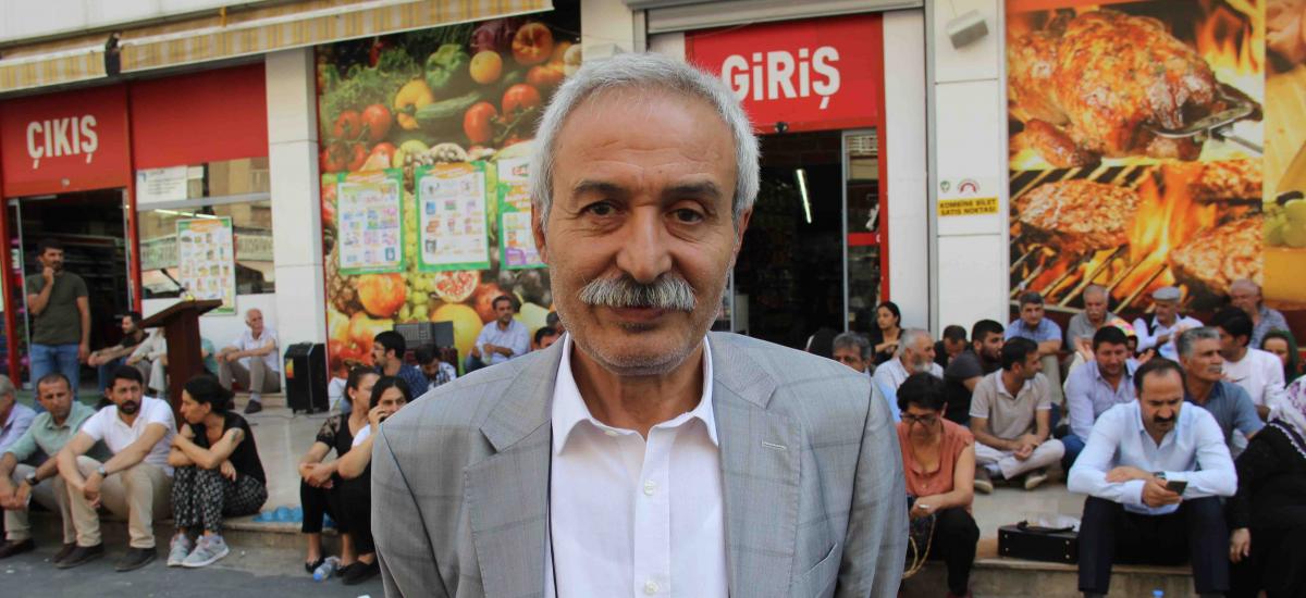 Turkish court sentences pro-Kurdish ex-mayor to nine years in jail