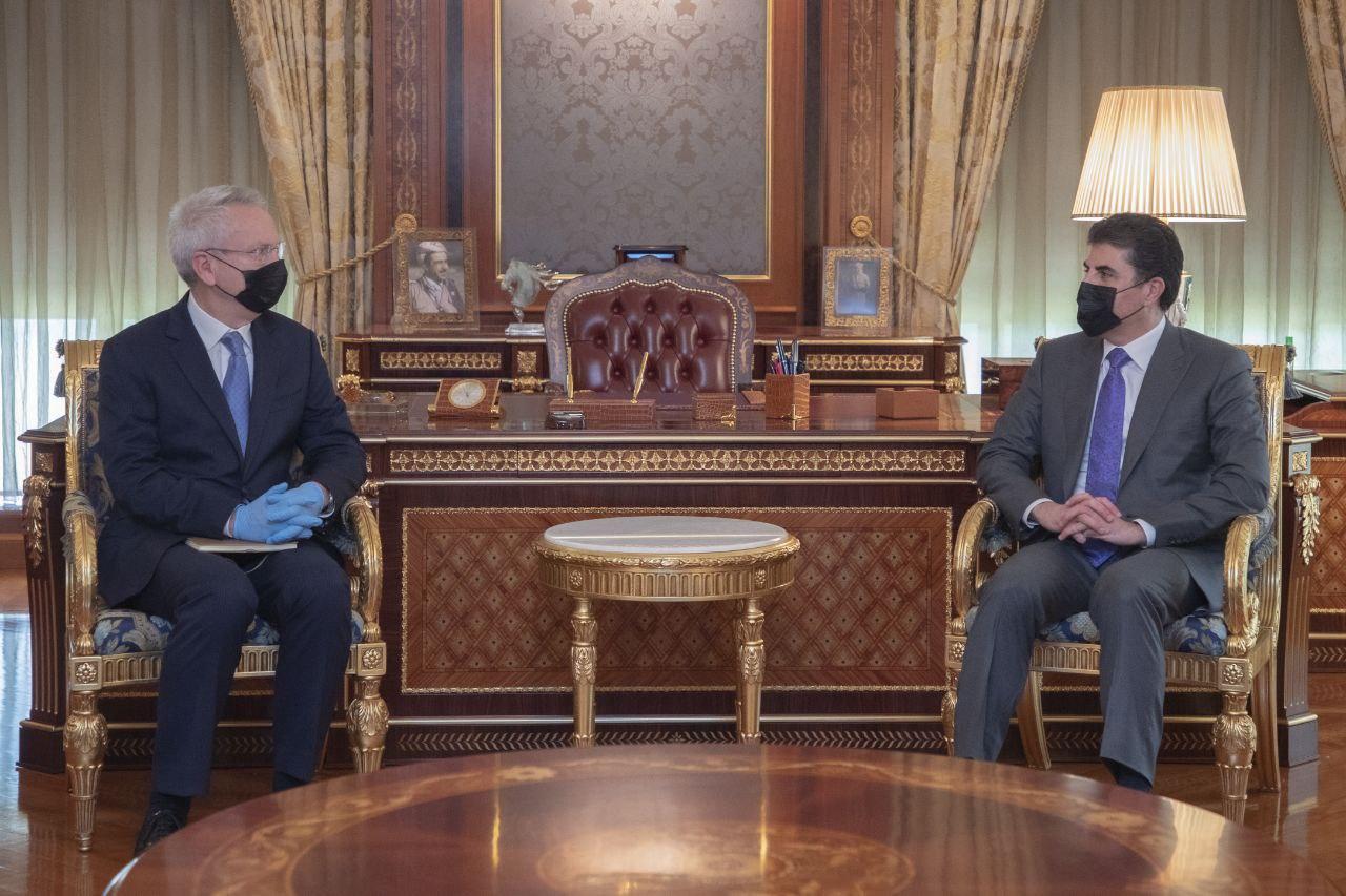 Nechirvan Barzani, British Consul discusses regional, Iraq issues