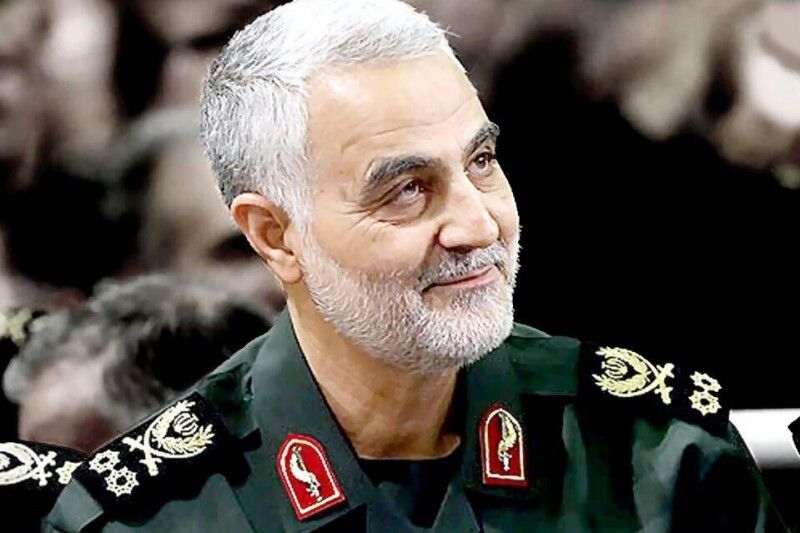 خون فرهاد محال است که پامال شود/ که به خونخواهی او بسته کمر هر رگ سنگ 