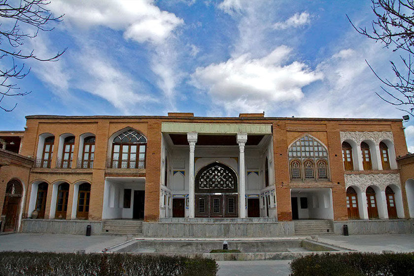 اتمام پروژه های گردشگری کردستان نیازمند ۳ هزار میلیارد تومان اعتبار است