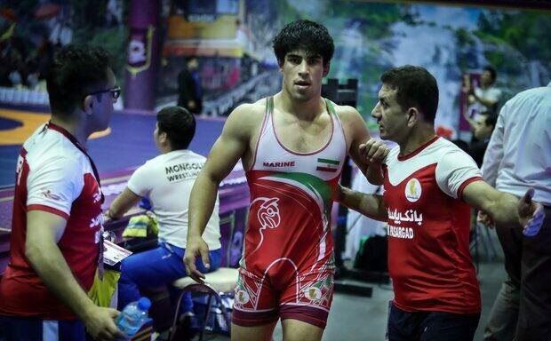 کشتی‌گیر ملی پوش کنگاوری زیر تیغ جراحان خارجی