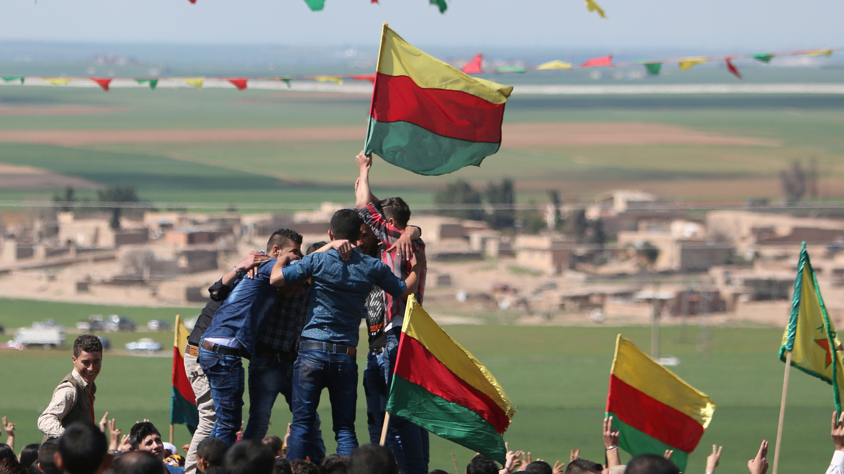 Stop the integration of Kurdish institutions in the Syrian government