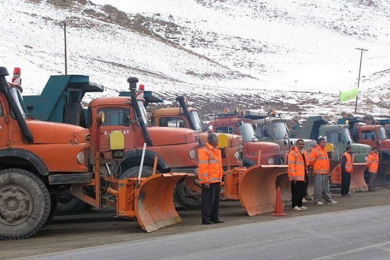 آمادگی ۳۶ اکیپ راهداری کردستان در طرح زمستانی
