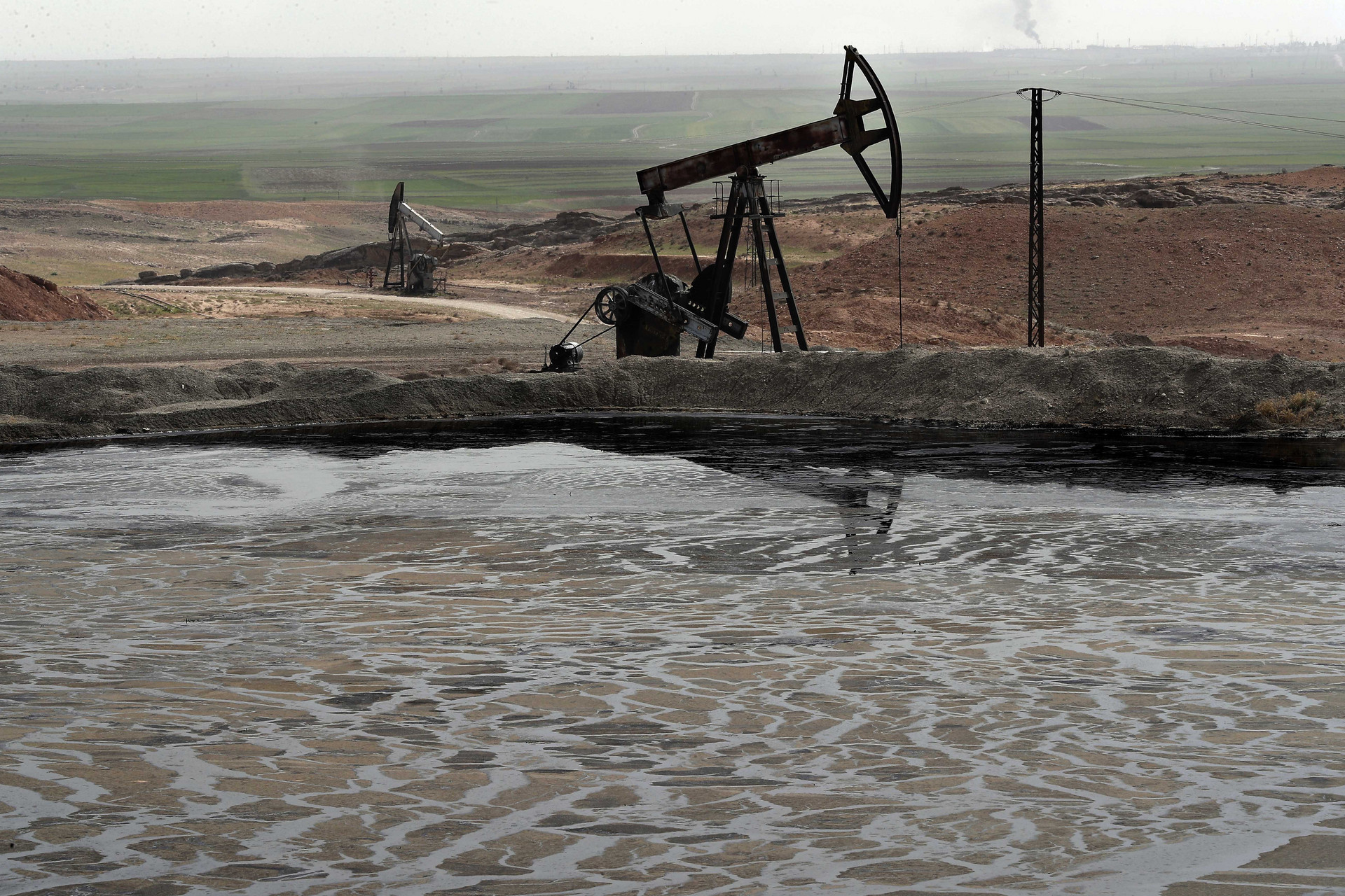اهداف آمریکا از توافق نفتی با کردهای سوریه