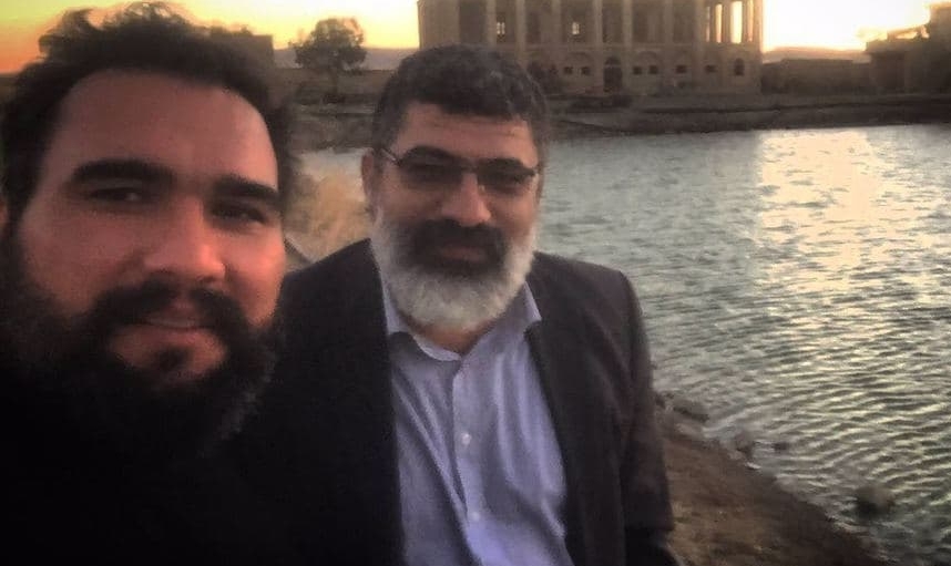 جادوگر سرزمین واژه ها /حامد شاهین مهر*