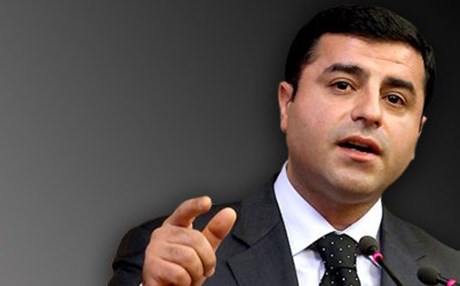 دەمیرتاش: ئەگەر پارتە ئۆپۆزسیۆنەكانی توركیا بوێر بن شكست بە ئاكاپە دەهێنن