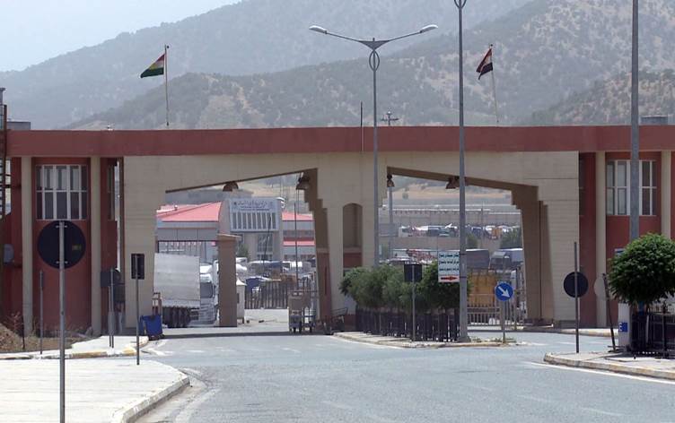 راگەیاندنی باشماخ: بڕیاری راگرتنی جووڵەی بازرگانی لە دەروازەی باشماخ نەدراوە