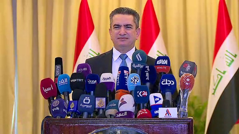 عەدنان زورفی بە فەرمی کشانەوەی خۆی راگەیاند