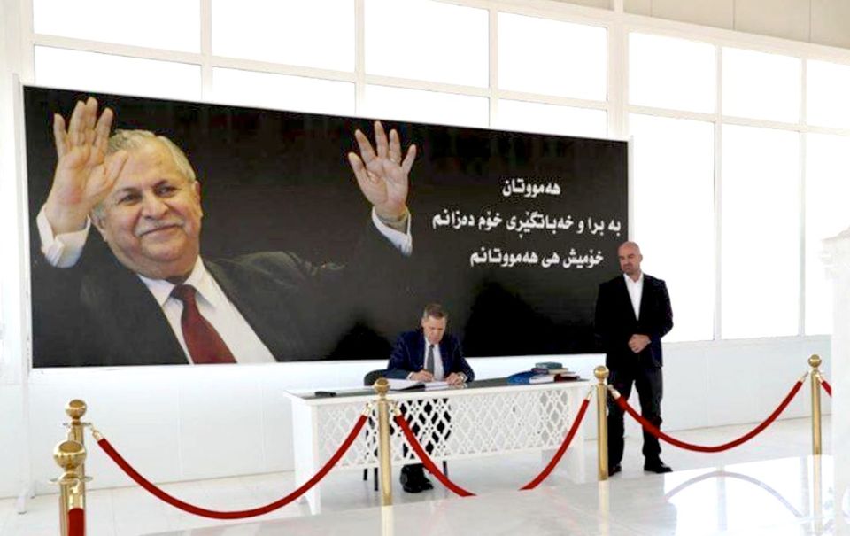 كونسوڵخانەی ئەمریكا: تاڵەبانی ئازا و دانابوو لە رابەرایەتی كردندا